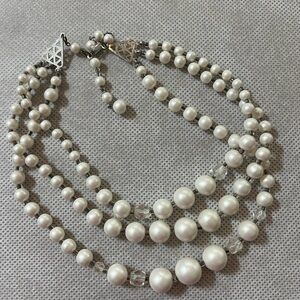 Vintage Elegant Pearl Necklace